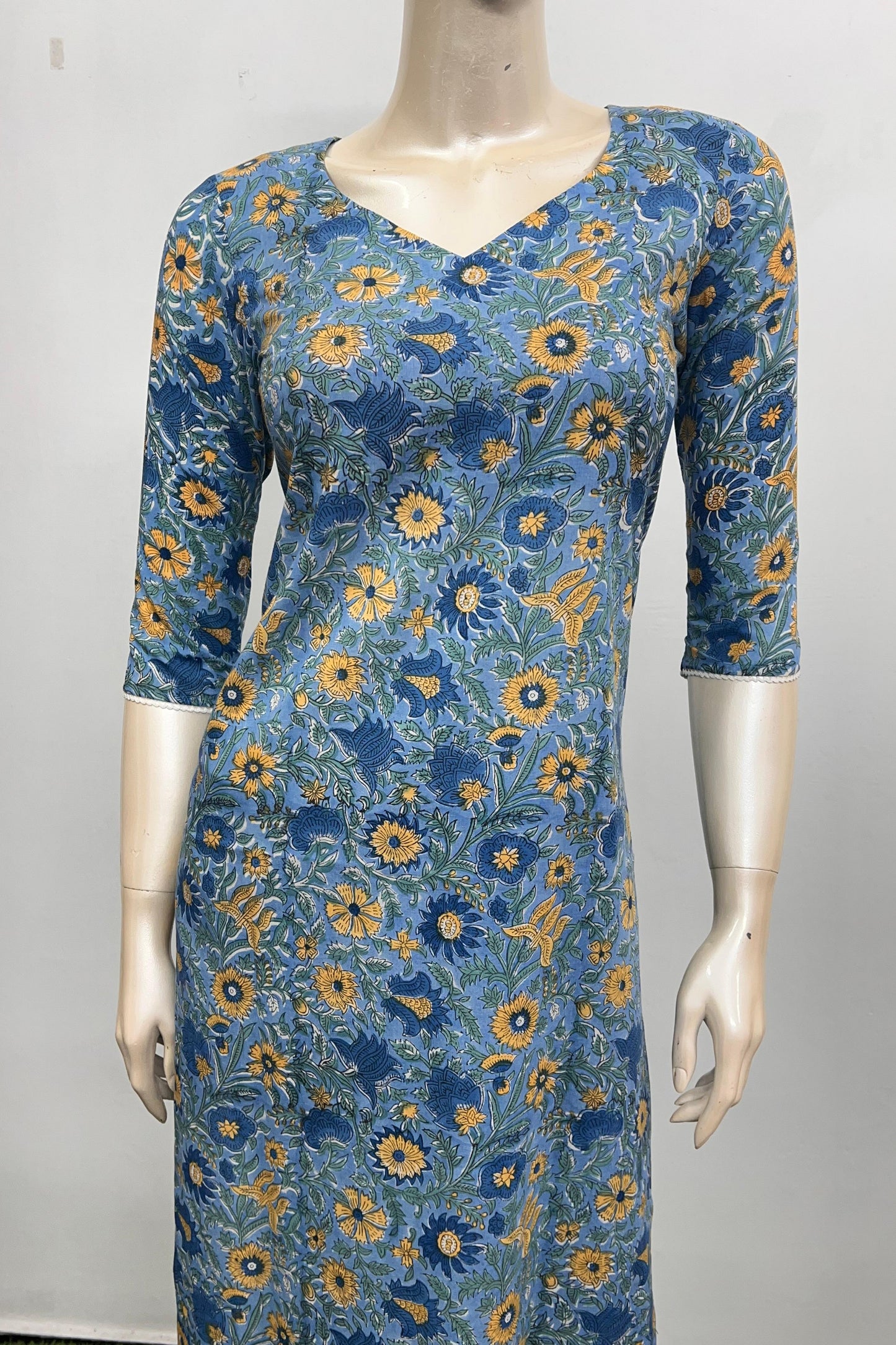 RUH 538 Floral Fantasies