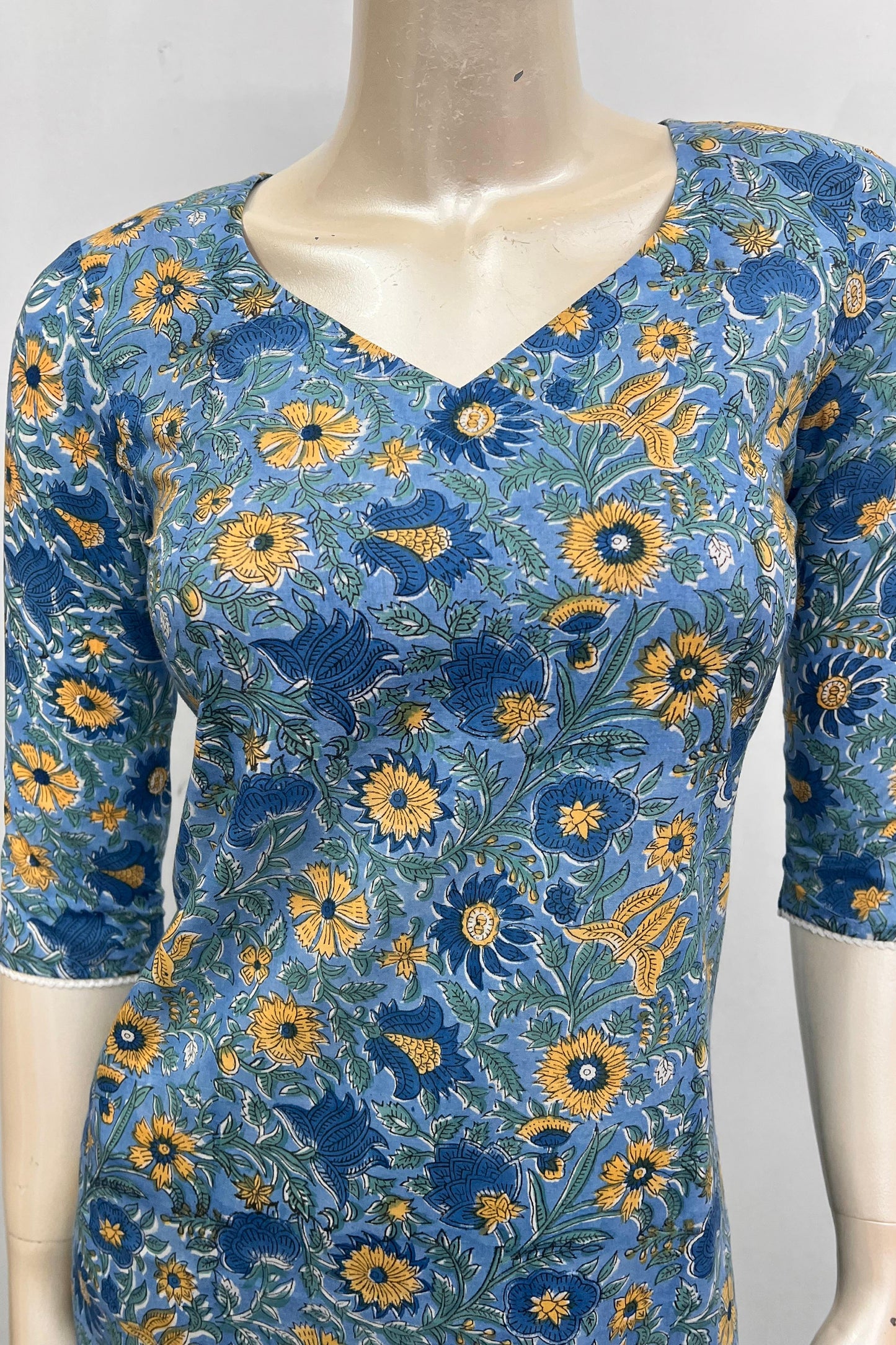 RUH 538 Floral Fantasies