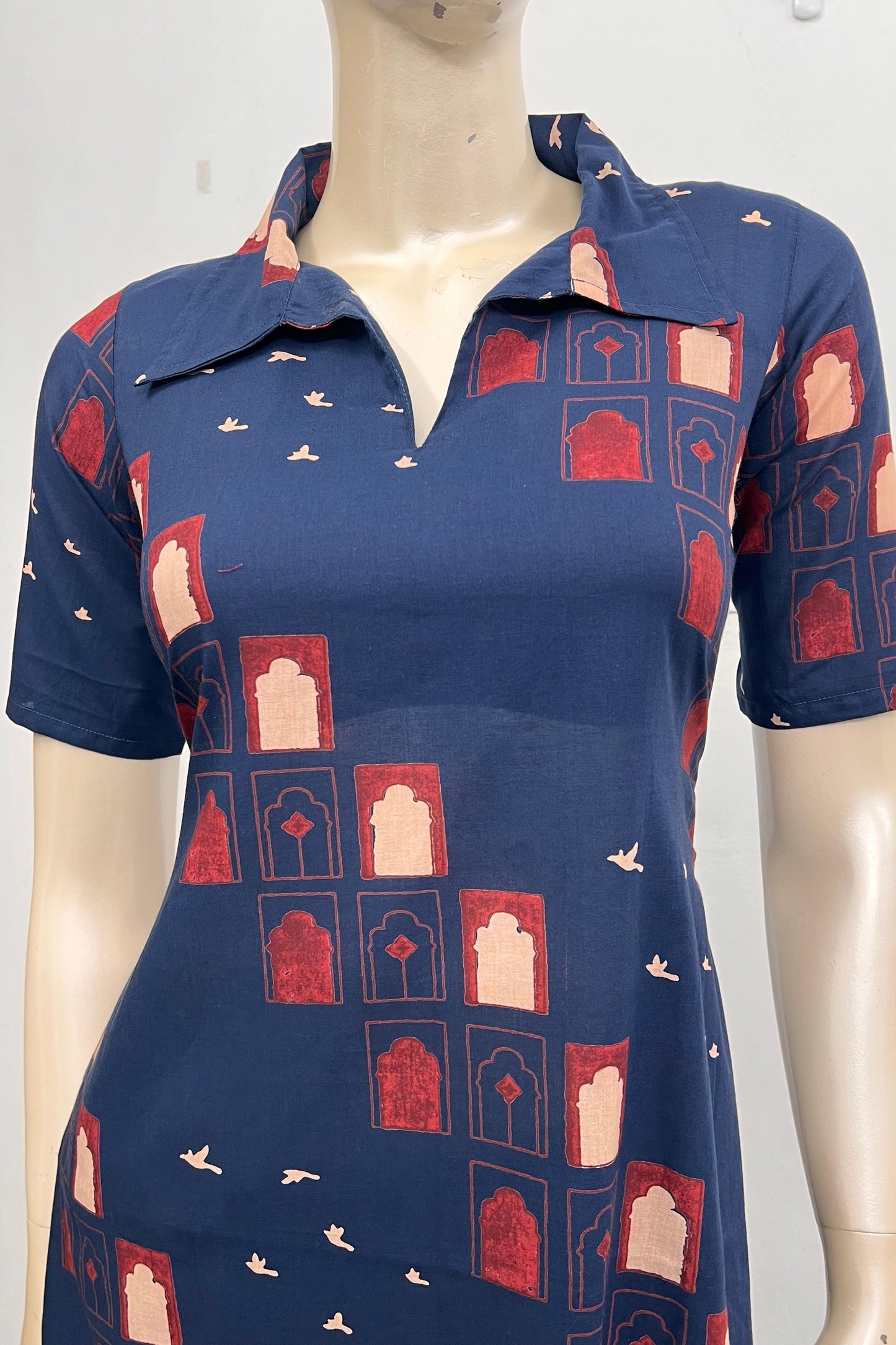 RUH 530  Blue hues and vintage views