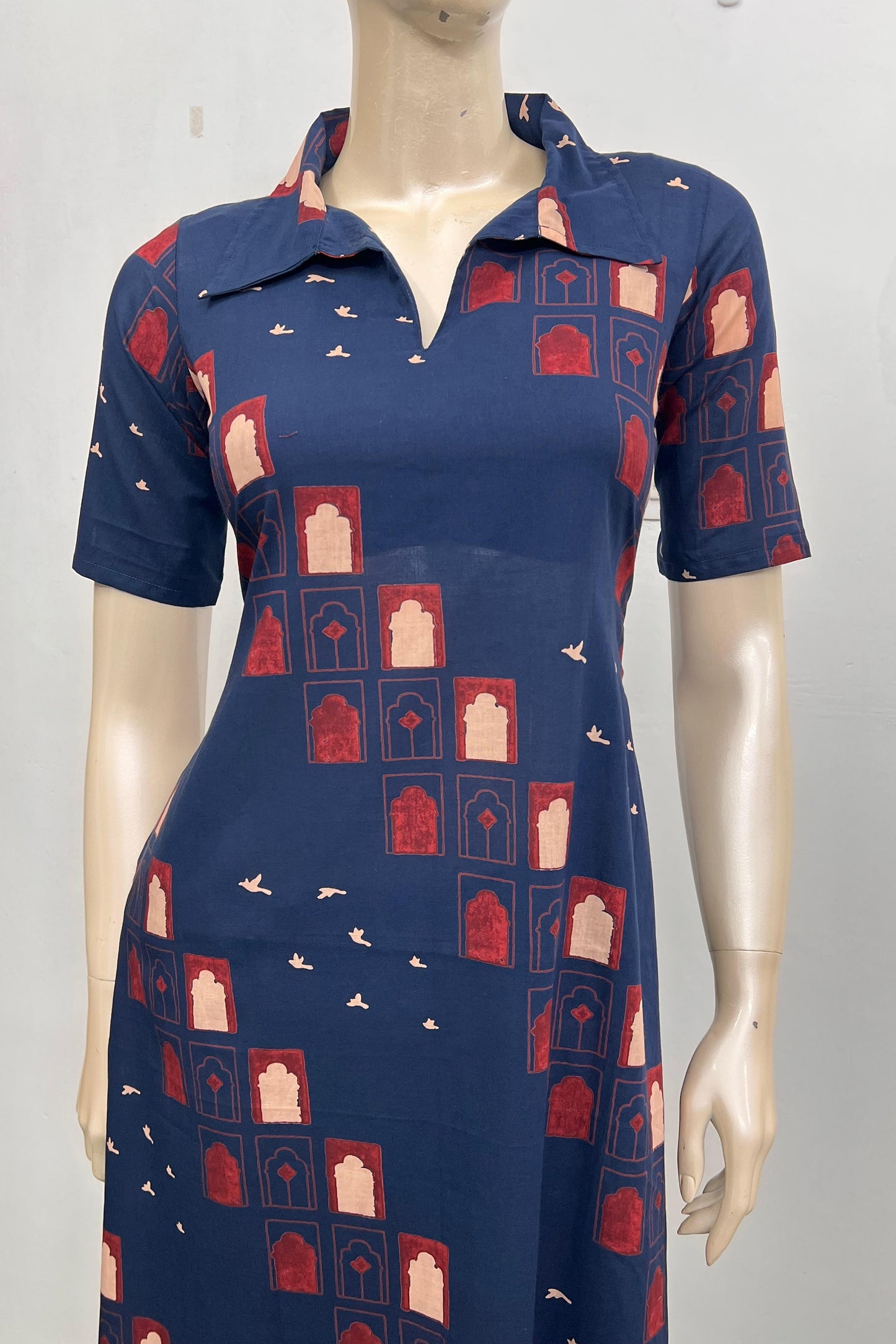 RUH 530  Blue hues and vintage views