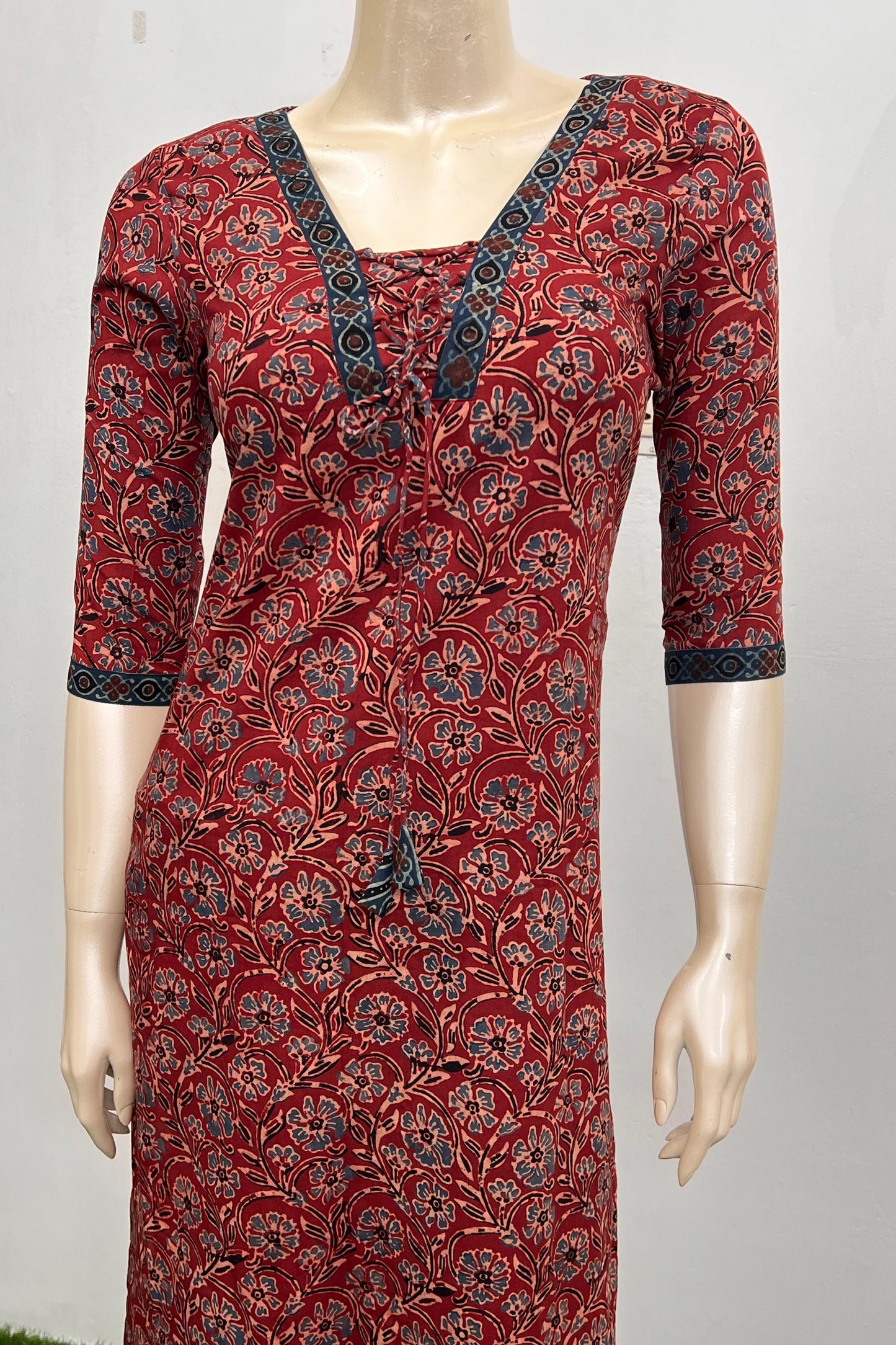 RUH 532 Pop of colour